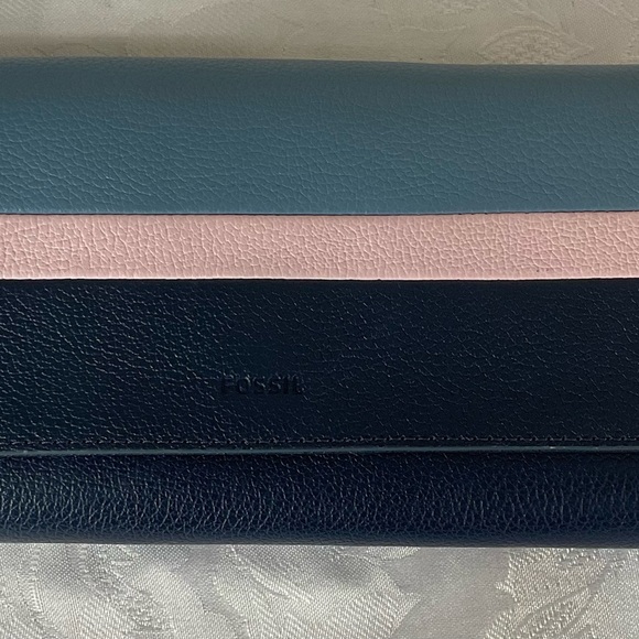Fossil Dark/light Blue Pink Pebble Leather Flap Clutch Wallet New Without Tags - Picture 4 of 7